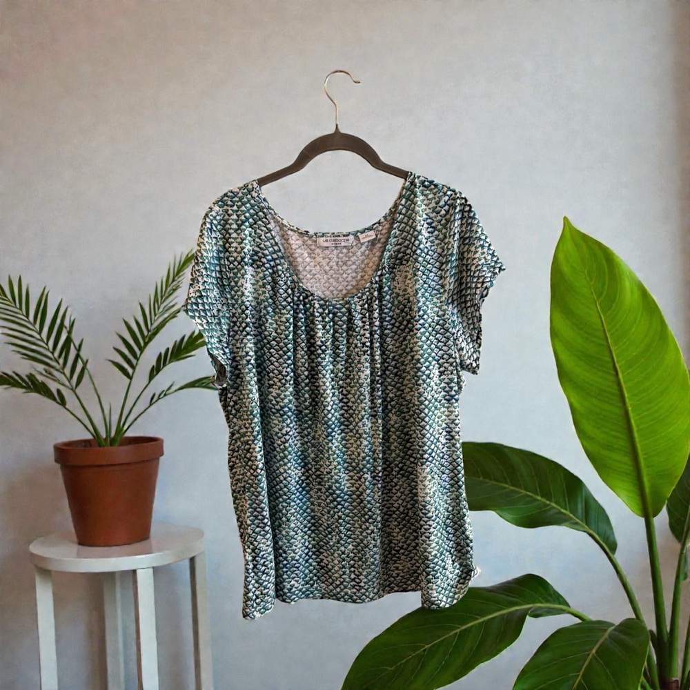 Liz Claiborne Elegant Green Patterned Women's Top